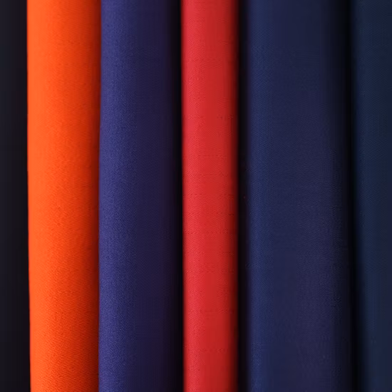 Certificato UL Tessuto in twill ignifugo in nylon di cotone da 7,5 once per indumenti da lavoro di sicurezza